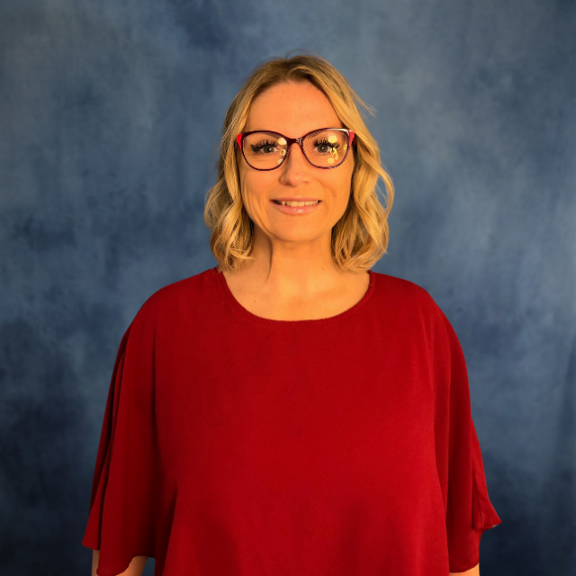 Traci Mobus, CADC